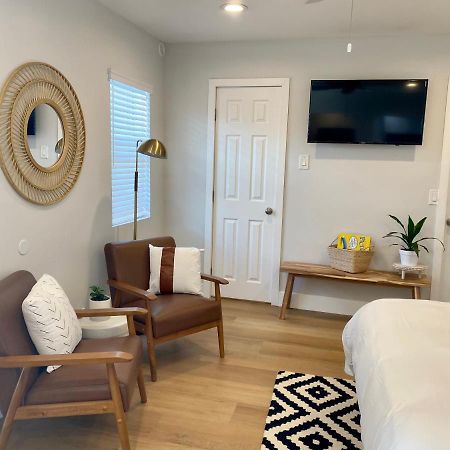 Steps To The Beach, Pacific City And Main Street - Studio Huntington Beach Exterior foto